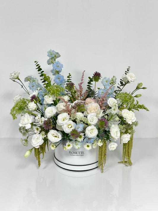 LISIANTHUS WHITE SMALL BOX WHITE ARRANGEMENT